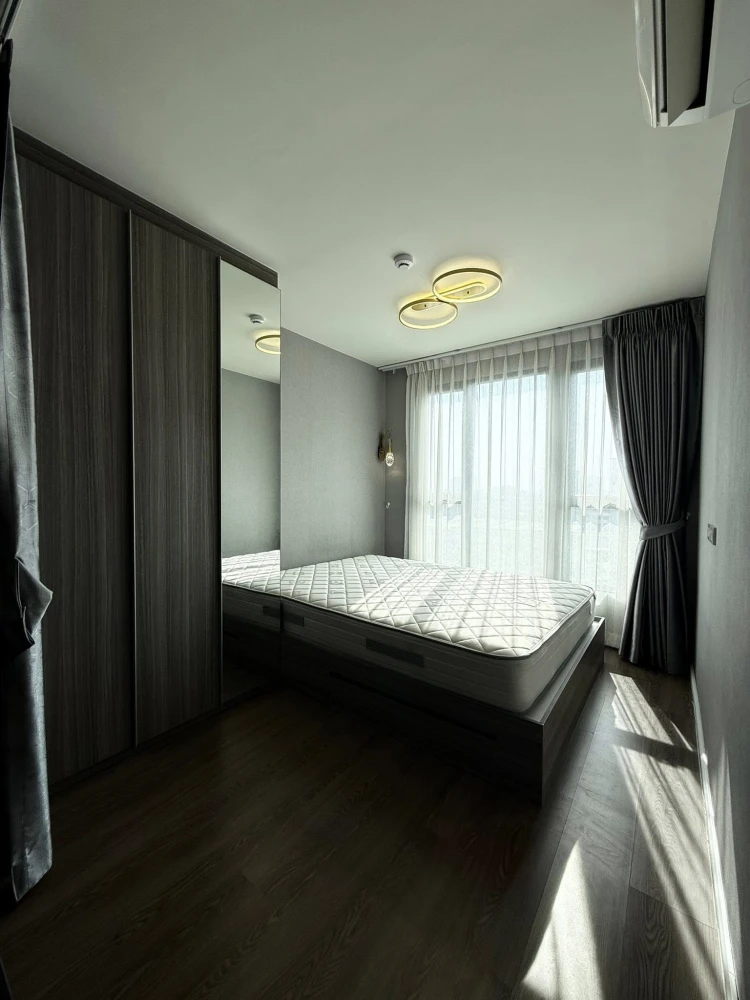 Selling The Origin Ladprao-Bangkapi condo. Walking distance to The Mall Bangkapi, Makro, Tawanna, and Nomjit. Comes with many freebies. Don't miss out