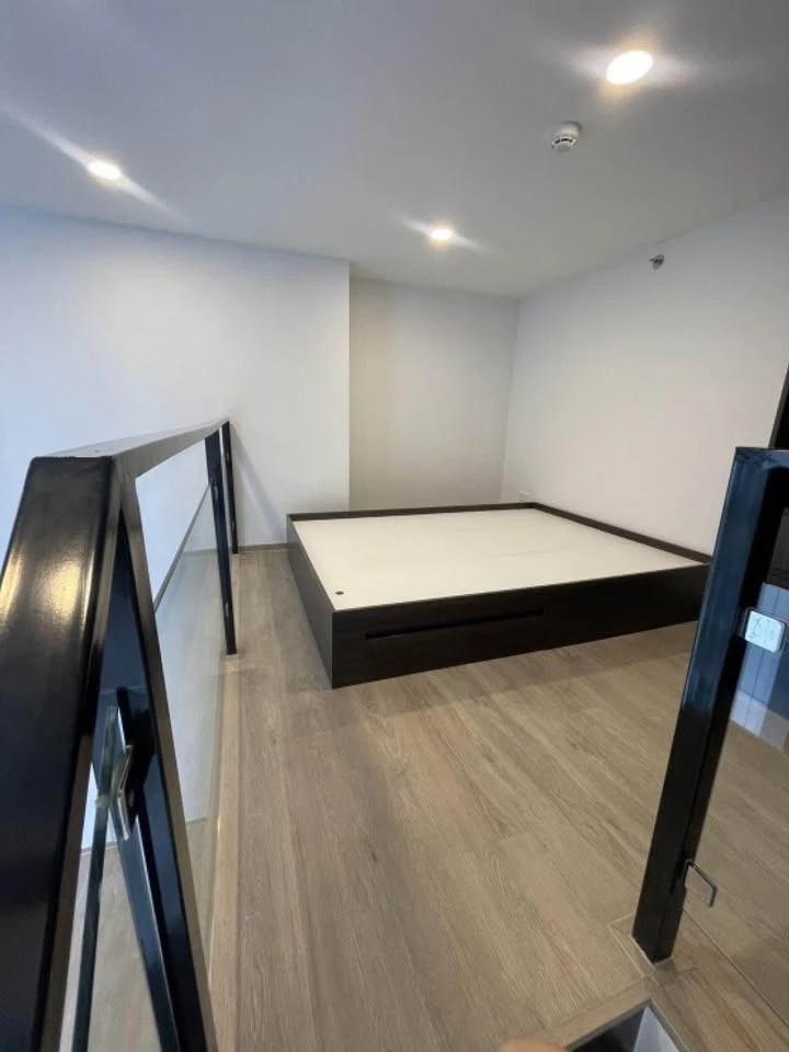 Selling The Origin Plug & Play Ramintra. A comfortable, high-ceilinged, spacious unit in a great location with unobstructed views. Book now!