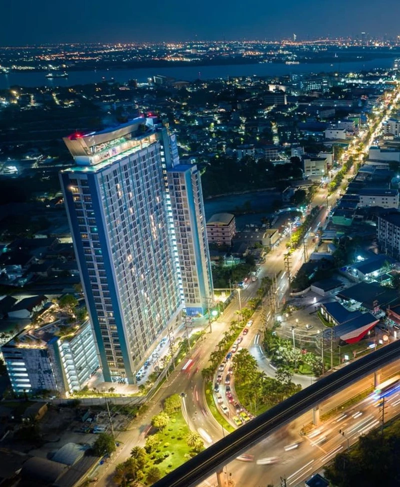 Selling THE ORIGIN Sukhumvit Sailuat E22 Station, corner unit offering privacy, 5th floor, fully furnished. Book now!