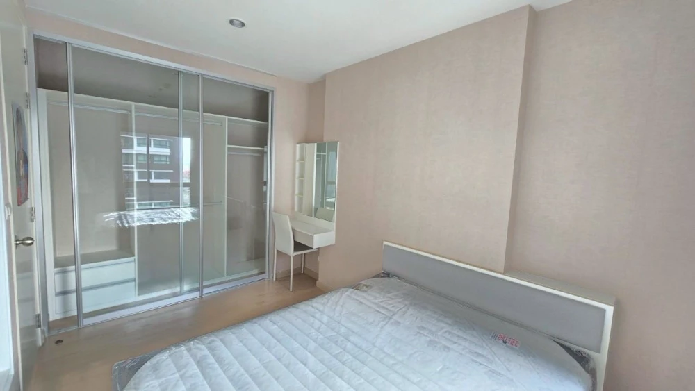 For sale: The Parkland Phetkasem-Thapra, 1 bedroom, 1 bathroom, plenty of usable space, good location, complete amenities, reserve now!