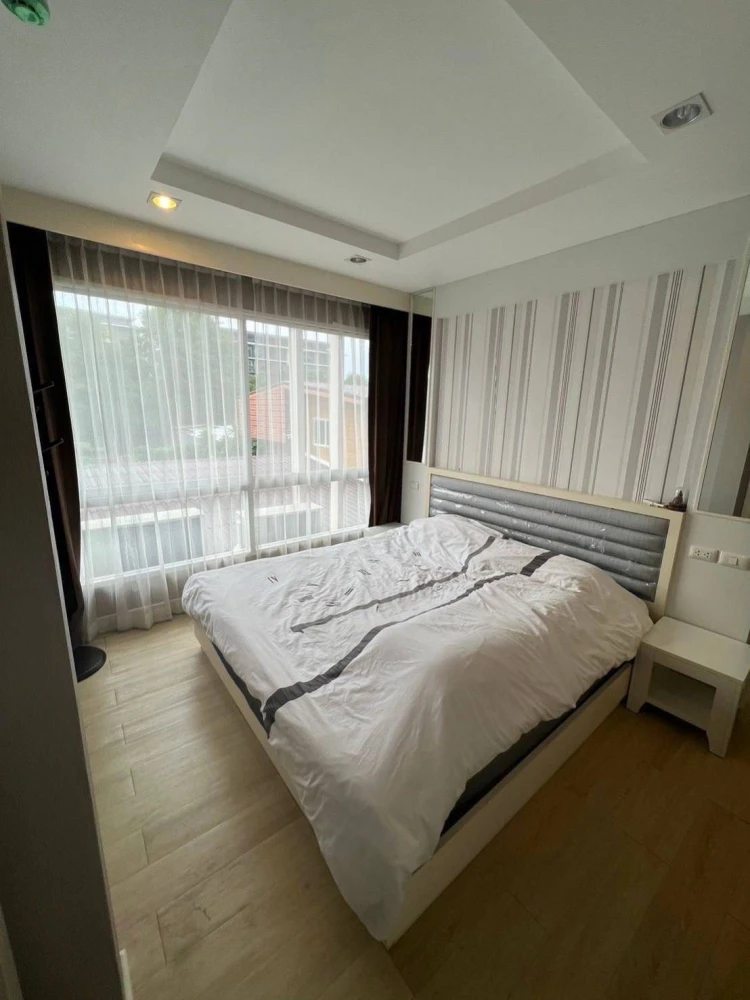 For sale: The Patio Bangsaen, corner unit with privacy, nice wallpaper, fully furnished, reserve now!