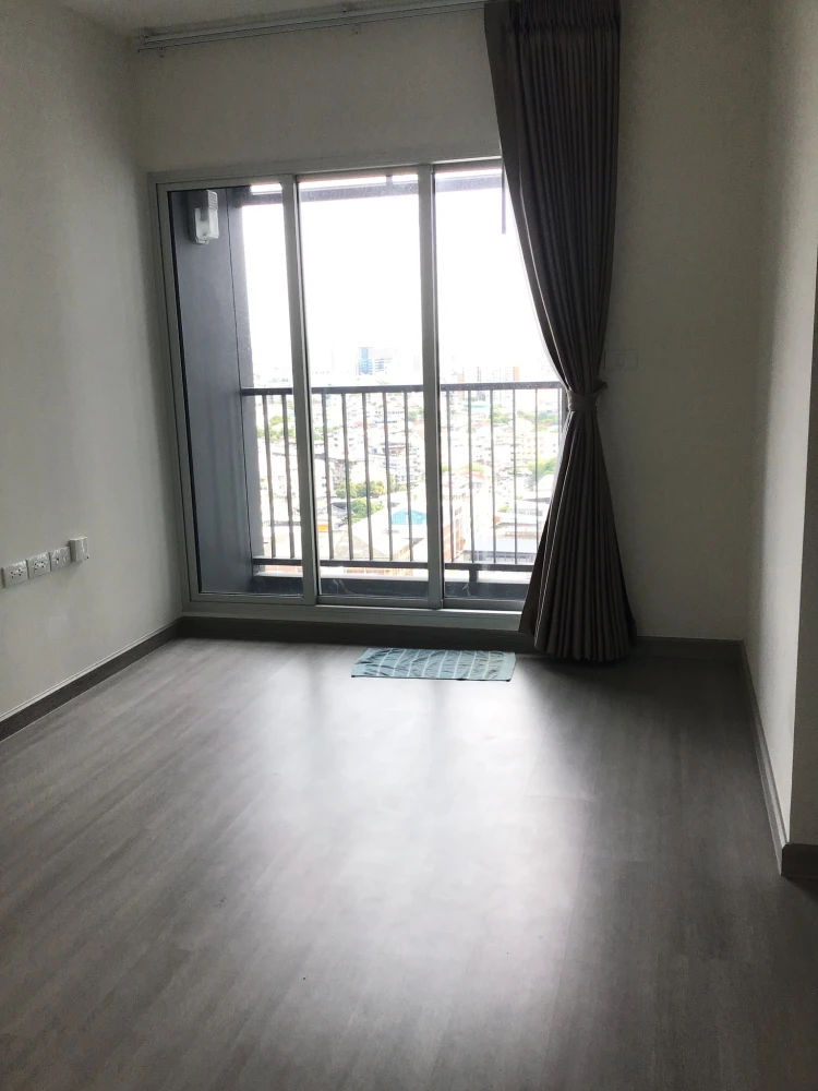 For sale: The President Charan - Yaek Fai Chai Station, ready-to-move-in condo, beautiful view, next to the BTS, good neighbors, hurry and grab it!