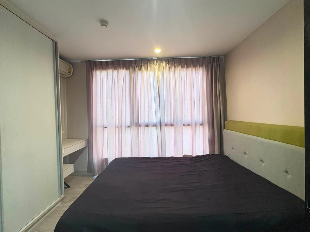 Selling a 1-bedroom, 1-bathroom unit at The Privacy Prachauthit–Suksawat. Fully furnished, ready to move in!