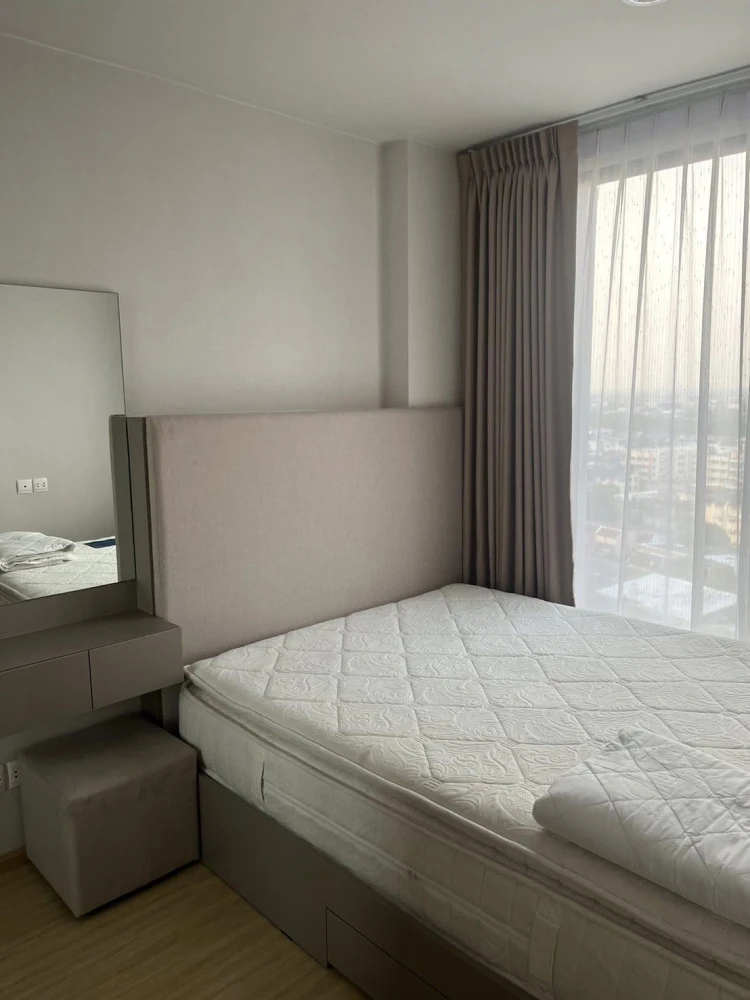 Selling a unit at The Privacy Thaphra Interchange, 14th floor, unobstructed view, and complete amenities. Book now!