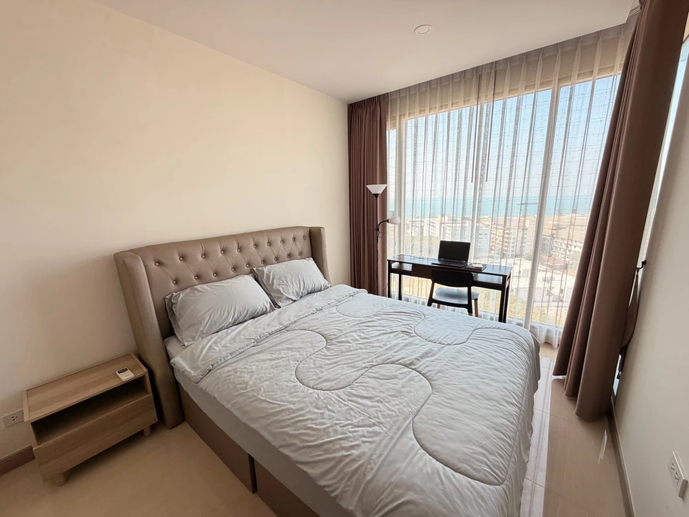 Selling a lovely apartment at The Riviera Jomtien Pattaya. It comes fully furnished with complete amenities and stunning,unblocked sea views. Book now