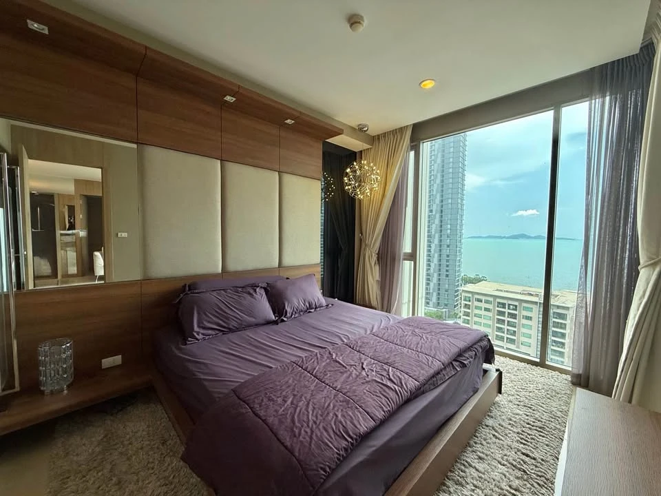 For sale: The Riviera Wong Amat Beach, beautifully decorated room, superb built-in furniture, beautiful sea view, book now.