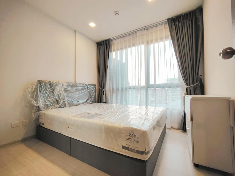 Selling a unit at The Tree Din Daeng-Rajprarop. A lovely unit, fully furnished. Just bring your belongings and move in!
