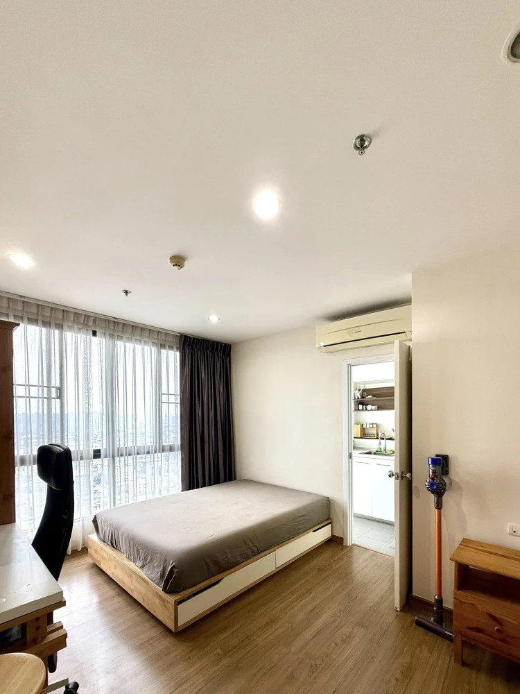 Selling studio rooms at The Tree Interchange. Interior decorated in a coordinated style. Great location, convenient transportation. Book now!
