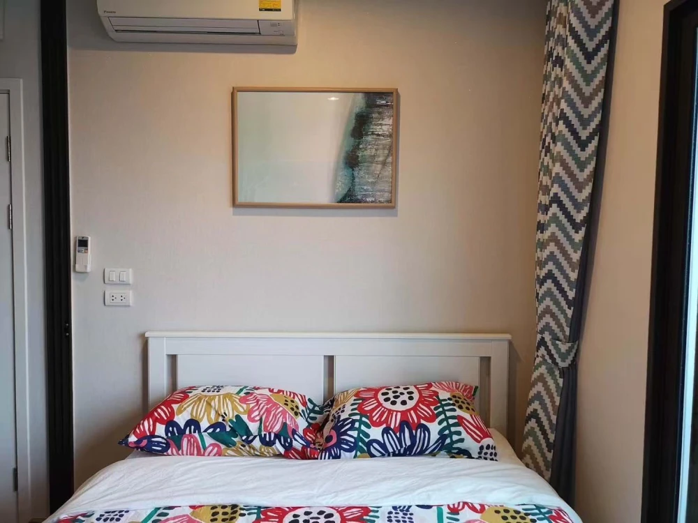 Selling The Tree RIO Bang-Aor Station, high floor unit, spacious and ready to move in. Book now before it's too late!!!