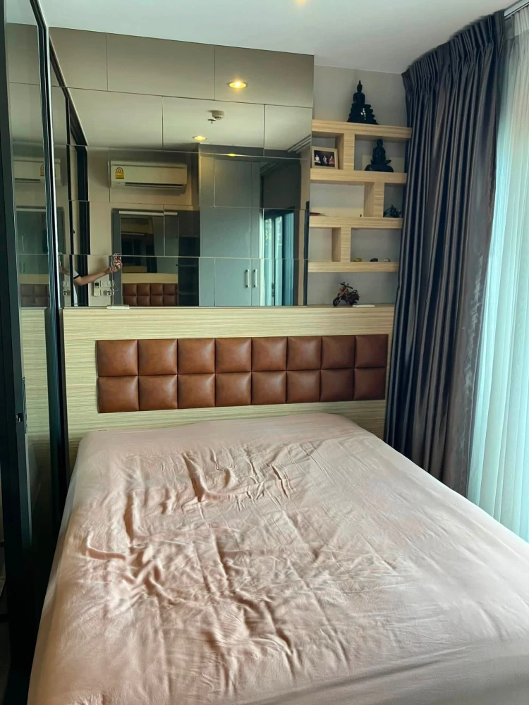 Selling a lovely unit at The Tree RIO Bang-Aor Station. It features high-quality built-in furniture and stunning Chao Phraya River views. Book now!
