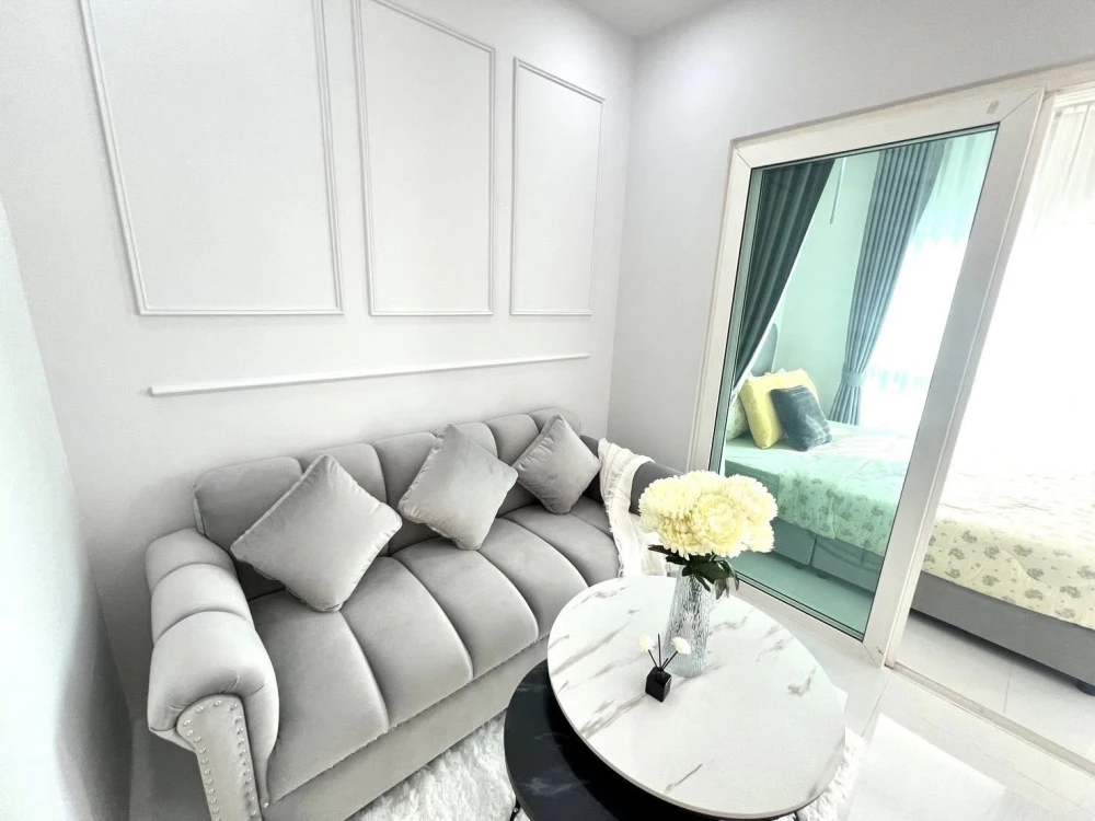 Selling The Trust Condo Central Pattaya, 7th floor, pool view, beautiful room, fully furnished, ready to move in. Book now!