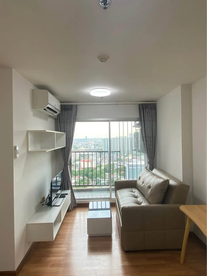 For sale: The Trust Condo Ngamwongwan, 24th floor, open view, beautiful view, fully furnished, reserve now, urgently.