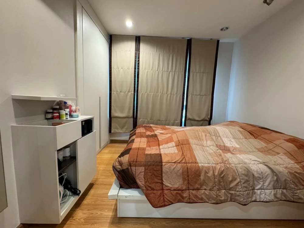For sale: The Trust Residence Pinklao (Boromratchonnanee), high floor, beautiful view, fully furnished and appliances, ready to move in!