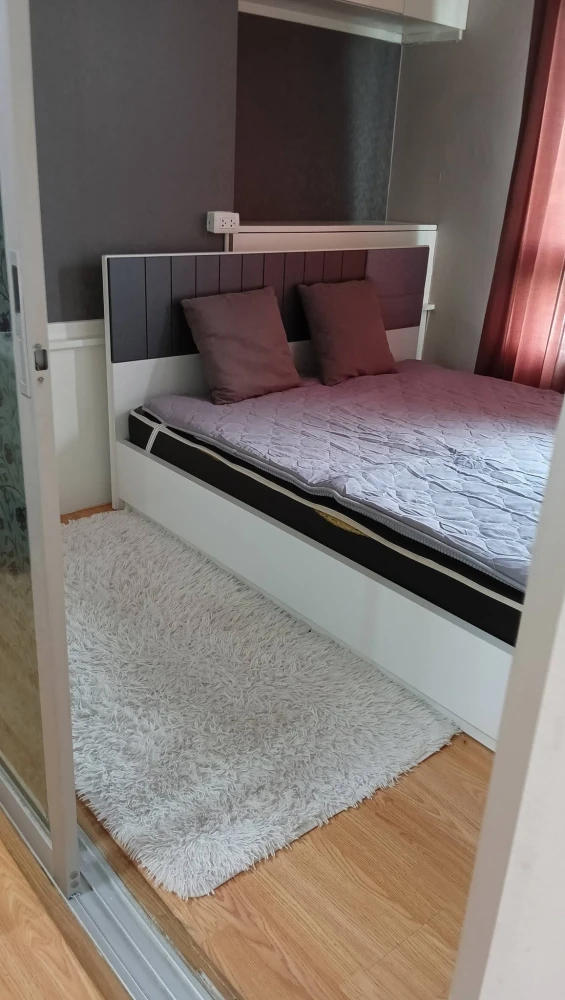 Selling a corner unit at The Trust Residence Pinklao, offering a quieter environment and complete amenities. Don't miss out!