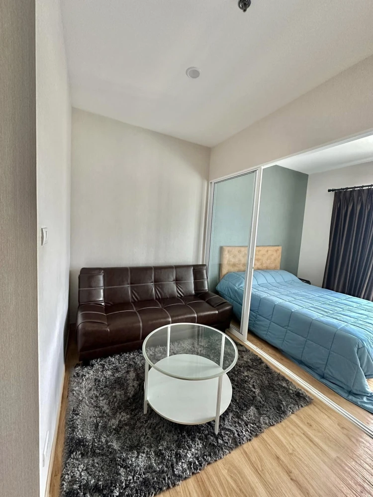 For sale: The Zea Sriracha, a lovely room on the 13th floor, in a great location, fully equipped with all the amenities. Don't miss out!