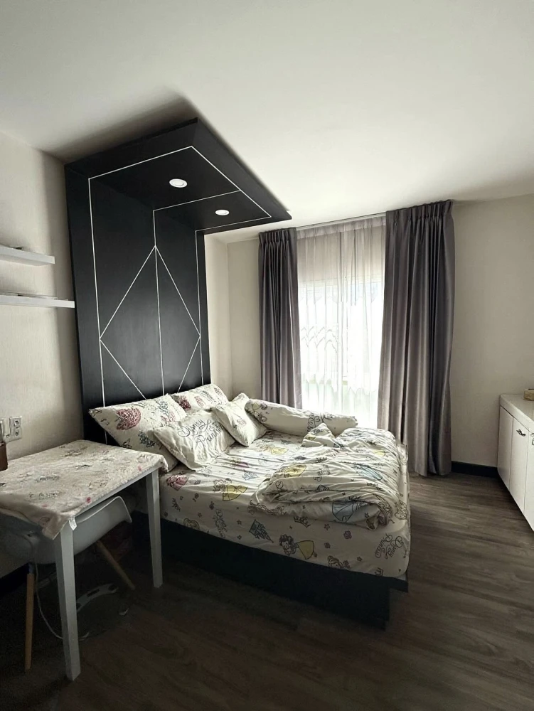 Selling UNIO Charan 3, 1 bedroom, 1 bathroom unit with high-quality built-in furniture and a coordinated interior design. Book now!