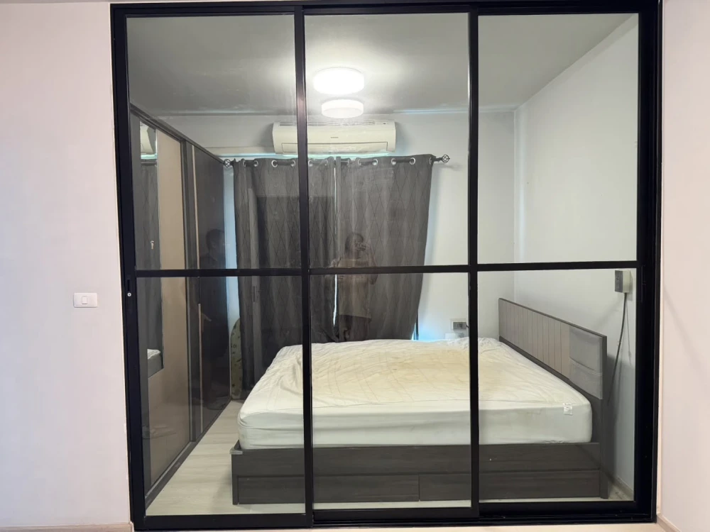 Selling UNIO Ramkhamhaeng - Serithai, 5th floor, partitioned unit, fully furnished. Interested? Book now! Urgent!