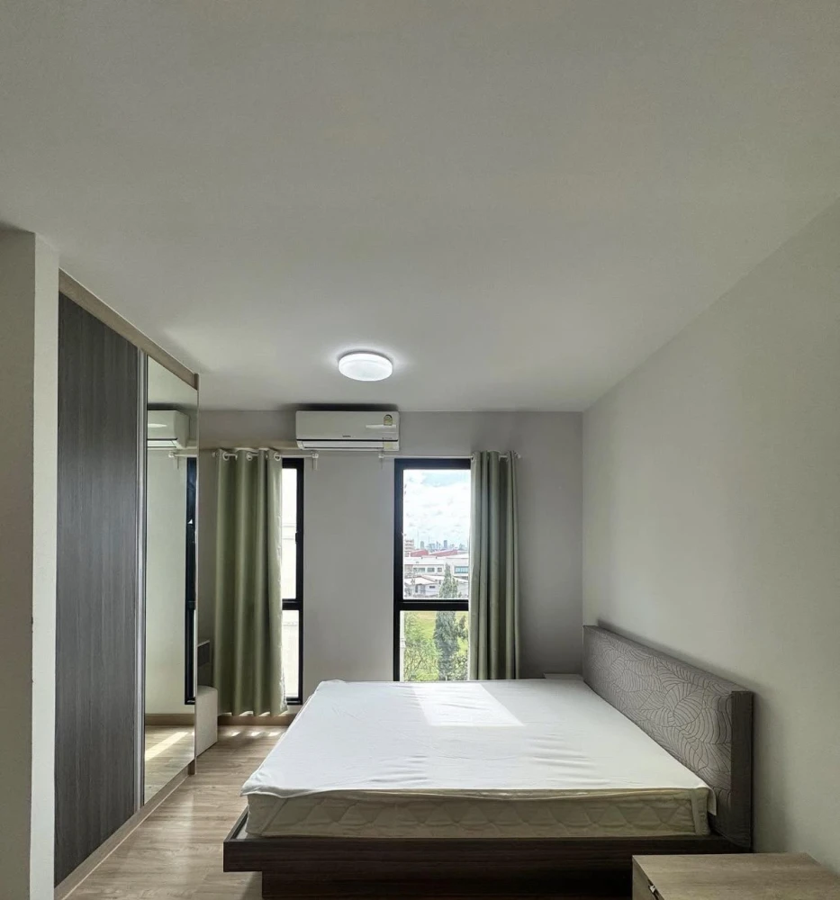 Unio Sukhumvit 72 for sale, nice room, good location, convenient transportation, comes with complete furniture, hurry and reserve now!