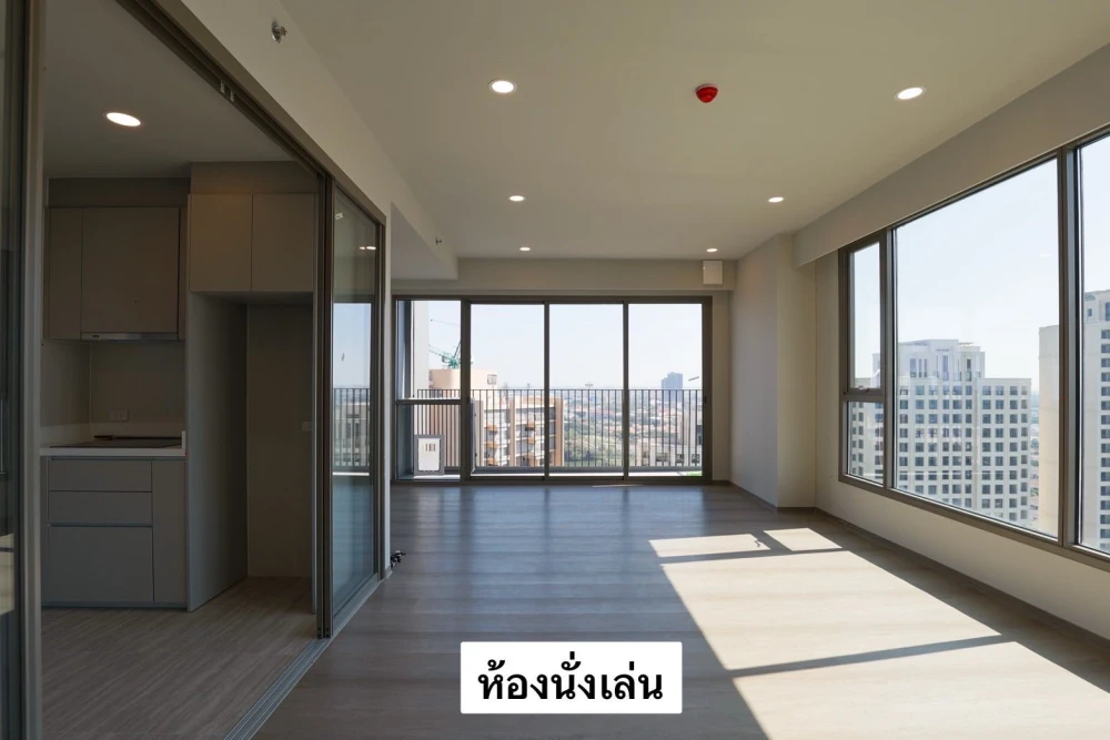 Whizdom The Forestias for sale, pet friendly building, large corner unit, large garden view, 30 rai, reserve now.