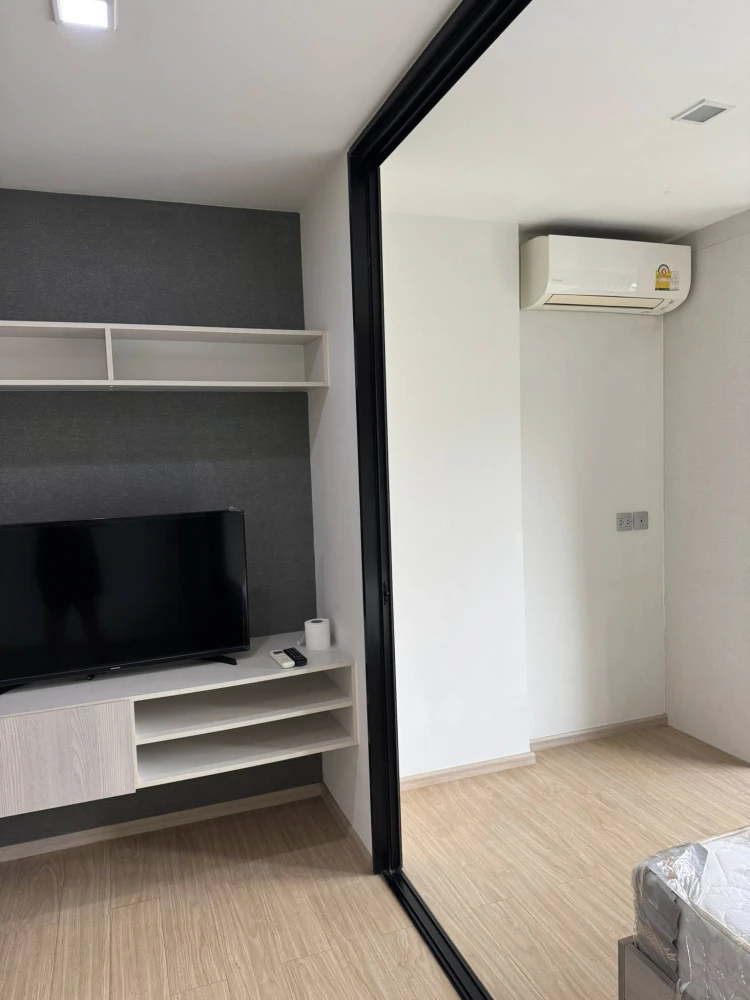 For sale: Wynn Condo Phaholyothin 52, 1 bedroom, 1 bathroom, fully furnished, building view, reserve now.