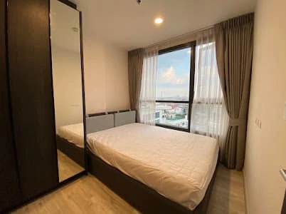 For sale: XT Huai Khwang, room location near the elevator, no room opposite, privacy, great city view, move now, don't hesitate.