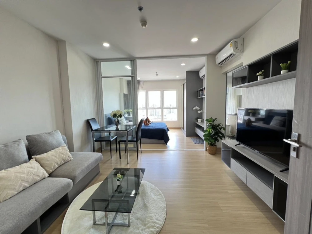 Condo for rent, Supalai Veranda Ramkhamhaeng, separate room, high floor, comes with complete amenities, move in now.
