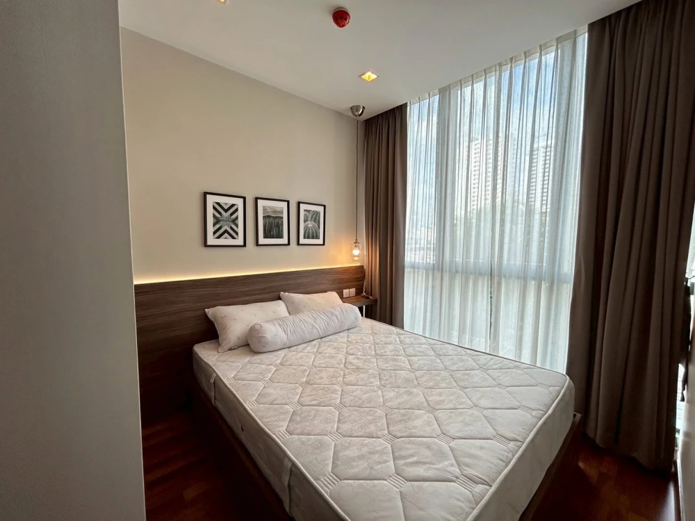 Condo for Rent: Wish Signature Midtown Siam   Luxury condo in the heart of the city, prime location near BTS Ratchathewi and Siam.