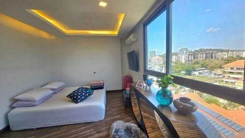 Condo The Peak Tower, ready to move in, spacious and comfortable room
