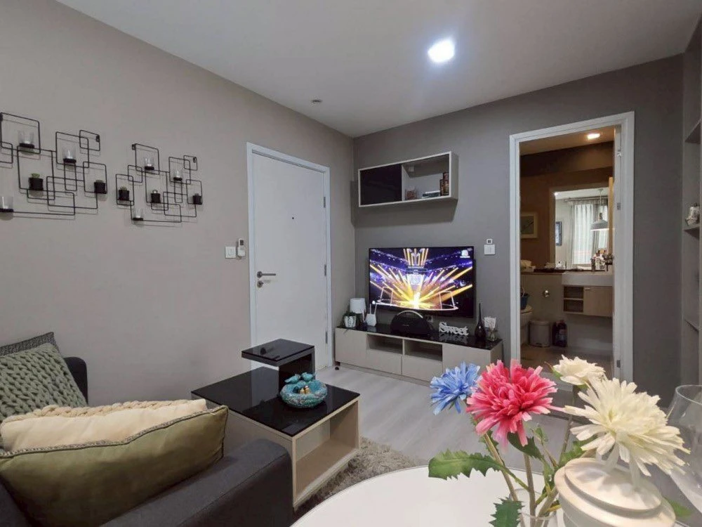 Condo Skyline Rattanathibet, ready to move in, furnished + electrical appliances. Good like this, hurry and book before you miss out!!