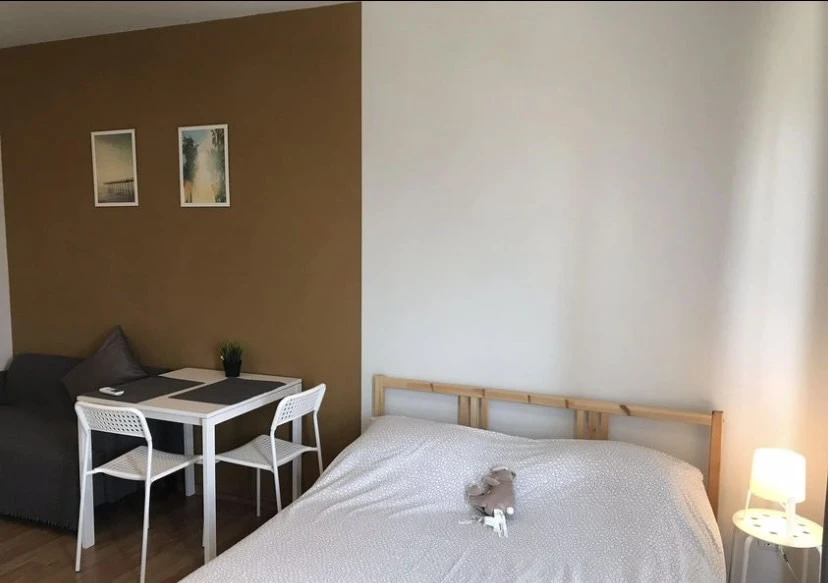 For rent, Unio Sukhumvit 72, complete with furniture and electrical appliances, very inviting, good price like this, must hurry to book