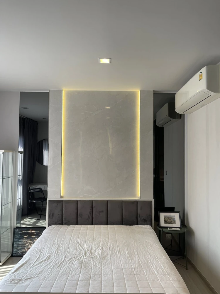 Condo for rent, Life Asoke rama 9, nice decorated room, 22nd floor, city view with complete facilities, book now.