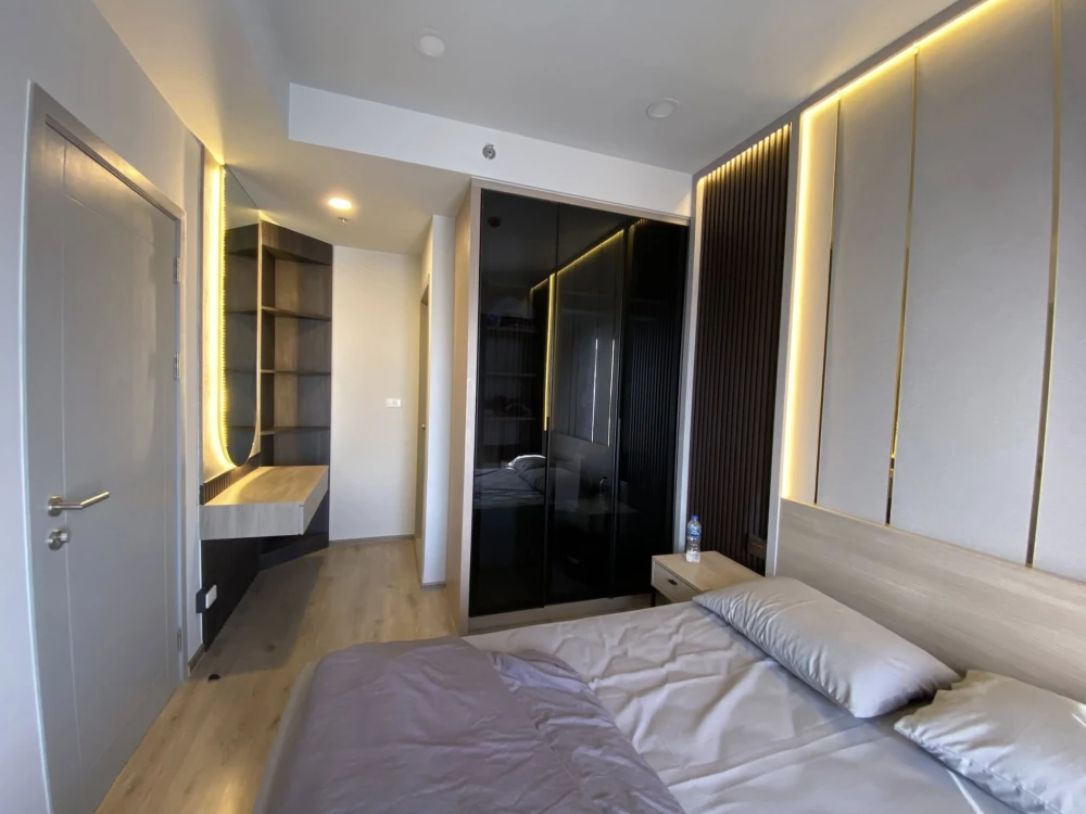 Condo for rent, ready to move in, Chapter One Flow Bangpo, high floor, Chao Phraya River view, built-in with complete furniture and appliances, just b