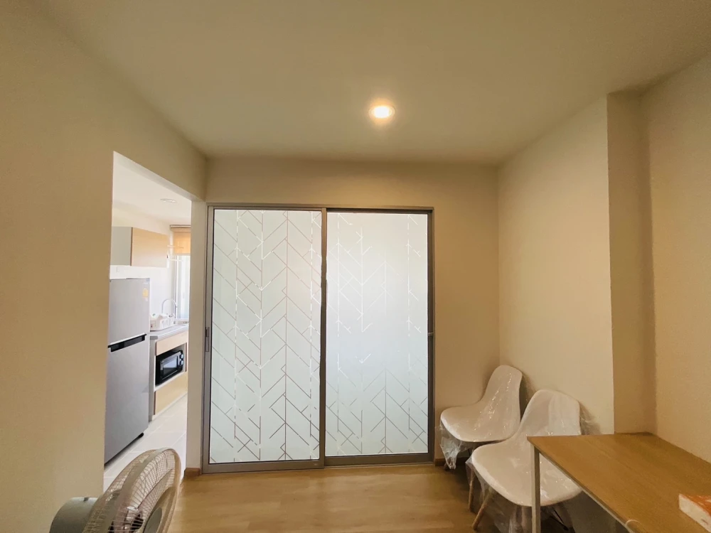 Condo for rent, Sena Kit Chalong Krung - Lat Krabang, ready to move in, fully furnished, appliances included, good price, reserve now!
