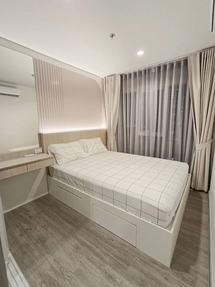 Condo for rent: Regent Home Bangna. Nicely decorated unit with complete furniture and appliances. Book now before it's too late!