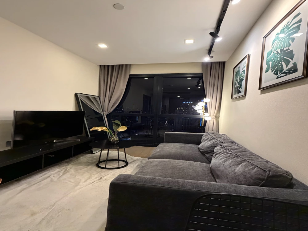 Hot Rental! Luxury 35 sq.m. Condo - 27th High Floor, Private Fixed-Wall Bedroom with Stunning Sunset View, 0M to MRT Sukhumvit & BTS Asoke | ✨ Ashton