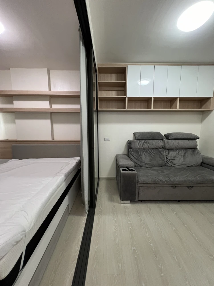 For rent: Grene Condo Don Mueang Songprapa, separate rooms clearly, comes with a great price, just bring your belongings and move in.