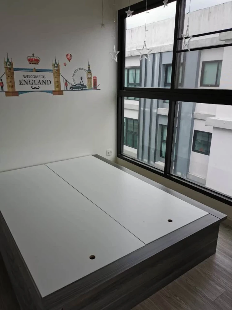 Condo for rent, Villa Lasalle. Spacious and comfortable unit with ample living space. Perfect for interior decorating enthusiasts!