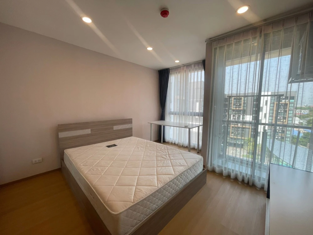 Condo for rent: Bangkok Horizon Lite @ Phetkasem 48 Station. Excellent facilities, beautiful room, ready to move in.