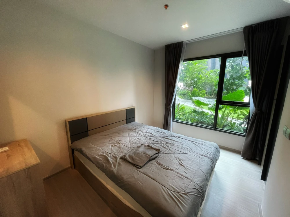 Condo for rent, Life Asoke-Rama 9, ready to move in, fully furnished with appliances. Book yours today!