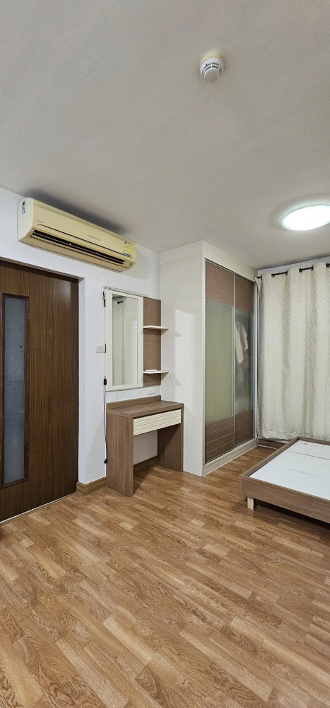 For rent: Condo Ivy Ratchada, ready to move in, great price, come and reserve now, don't miss out!