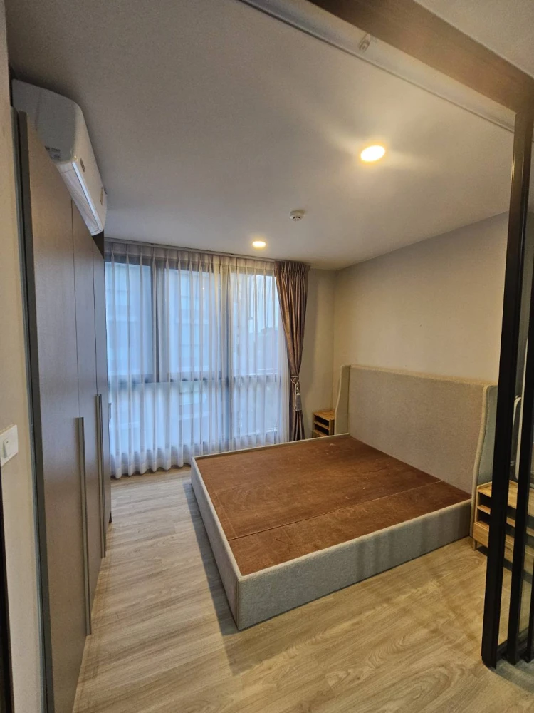 For rent: The Belgravia @ Ratchada-Ladprao 15, 6th floor, not very high, corner room, private, don't miss it.