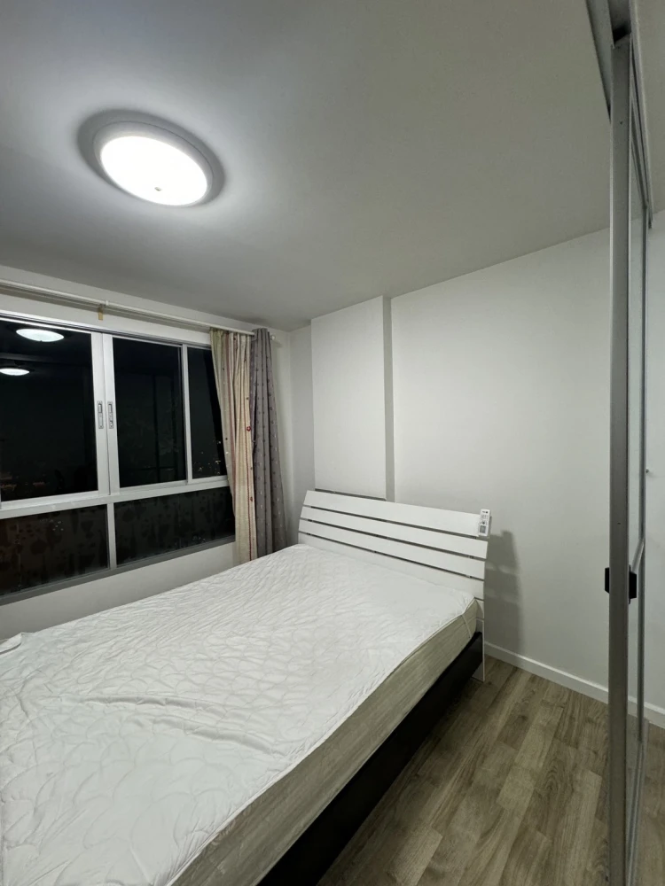For rent!! D Condo On Nut Rama 9 project, fully furnished, ready to move in.