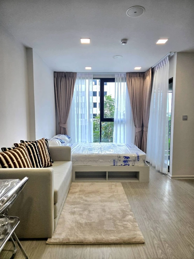 Rent a lovely room at Atmoz Oasis Onnut. Fully furnished with appliances, just bring your personal belongings and move in! You won't want to miss this