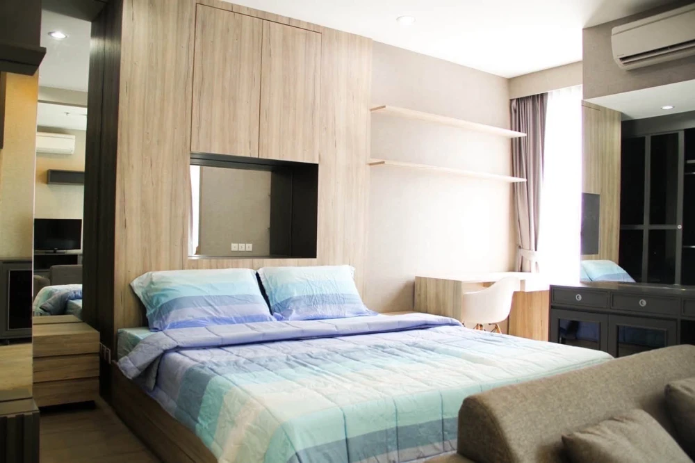 Condo for rent at Ideo Q Chula-Samyan. Nice room, fully furnished with appliances. Just bring your suitcase and move in!