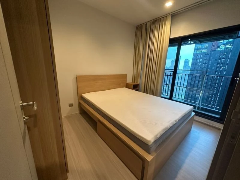 For rent: Life Asoke Rama 9, 36th floor, fully furnished, ready to move in!!
