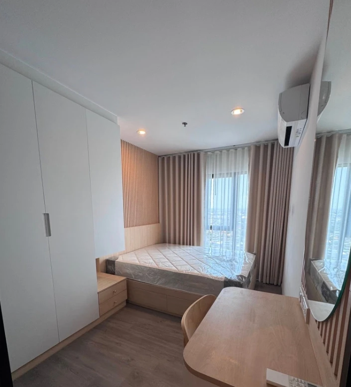 Regent Home Wuttaka condo for rent. Nicely furnished with high-quality built-in features. Amazing price! Come and see it today! You won't want to miss