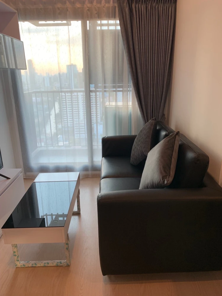 For rent: The Tree Sukhumvit 71, corner room, 31st floor, Thonglor view, north facing. Come and reserve now. Don't miss out!