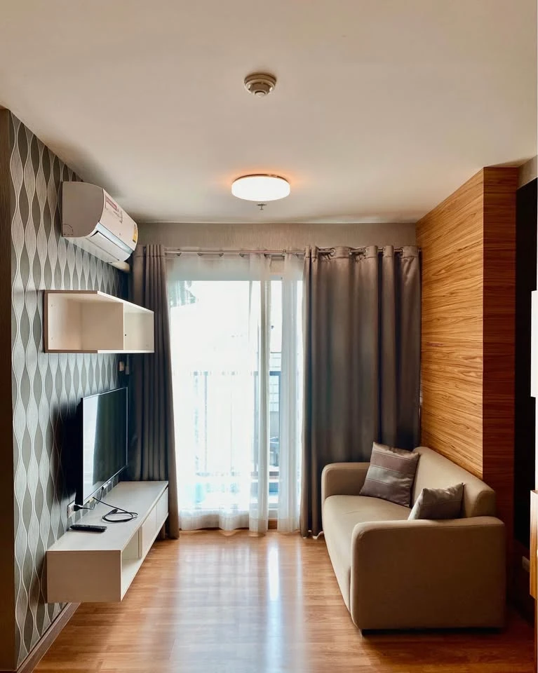 The Trust Condo Ngamwongwan for rent, ready to move in, fully equipped with amenities. Reserve today, don't miss out!