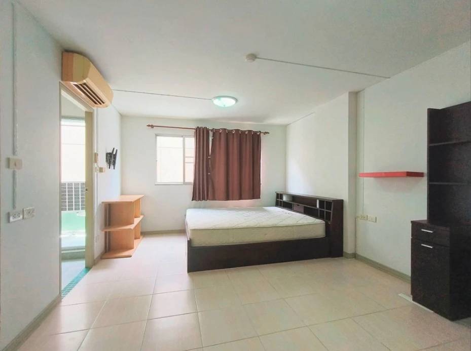 Very cool, Lumpini Center Ladprao 111, beautiful room, clean, fully equipped. Good price, starting at the best !!! Come on