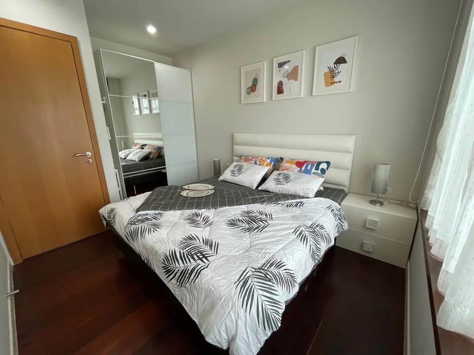 Super Wow Circle Condominium for rent or sale, high floor room, good view, excellent decoration, guaranteed. Finfer, hurry to reserve.